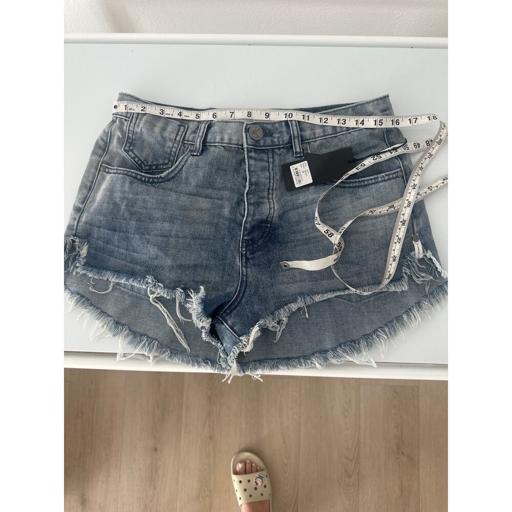 One teaspoon shorts Sz 28 - Picture 5 of 6